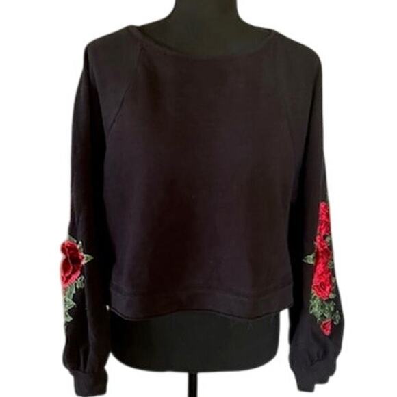 Blue Rain Black Cropped Sweatshirt with Red Rose Embroidery – Size Large - Picture 1 of 6
